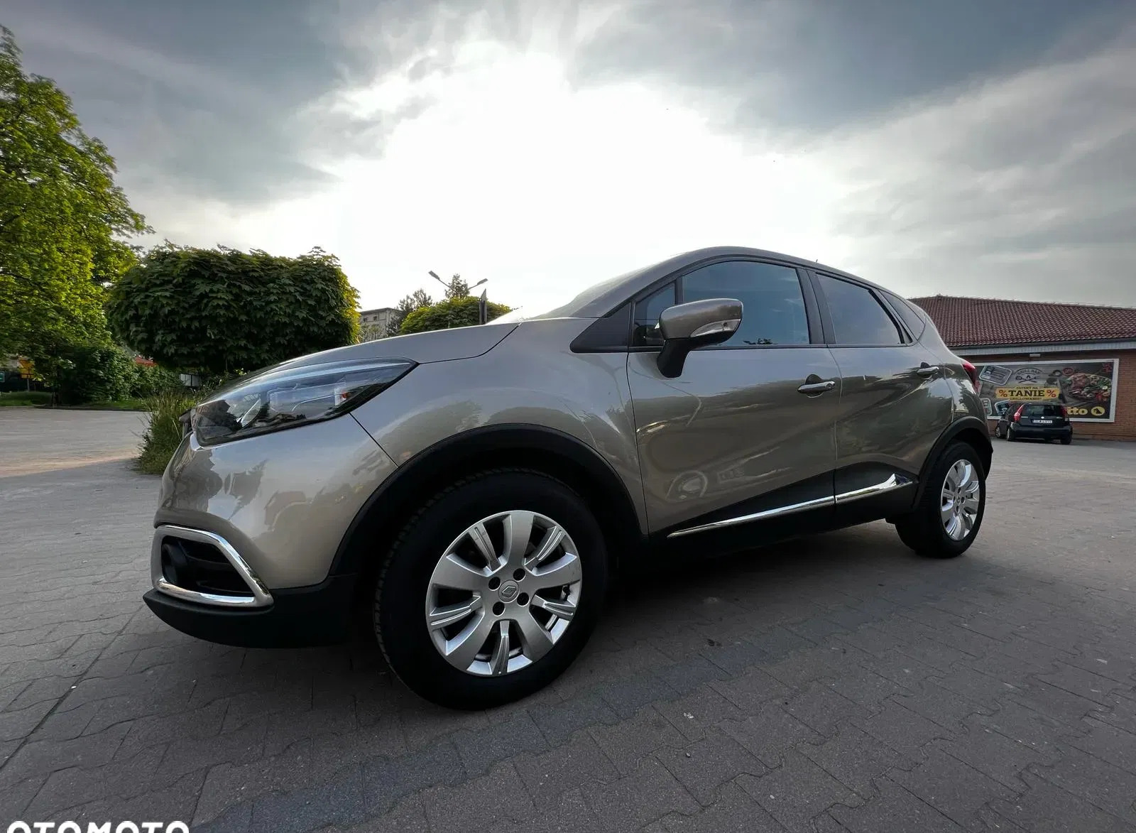 renault Renault Captur cena 37500 przebieg: 152000, rok produkcji 2013 z Wrocław